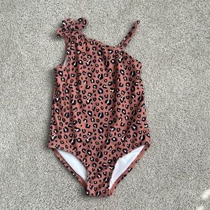 Carter’s Girls 6/6x One piece swim suit leopard